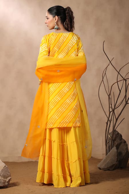 Palak Khandelwal Silk Leheriya Pattern Kurta Sharara Set 