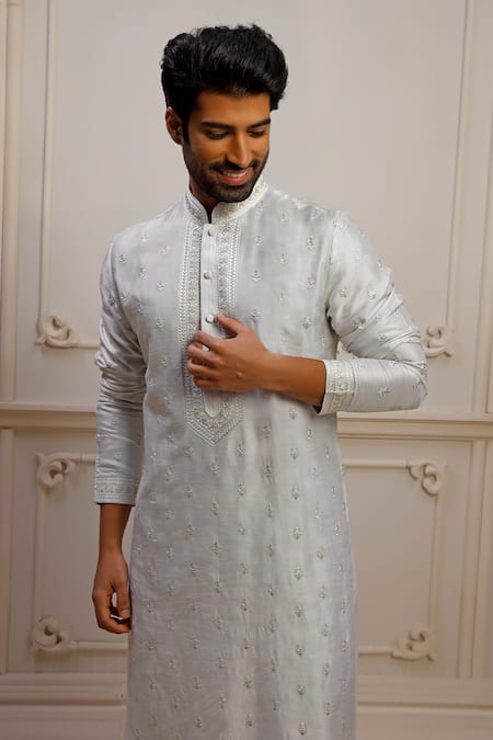 Vanshik_Green Silk Embroidery Bloom Booti Kurta Set _Online_at_Aza_Fashions