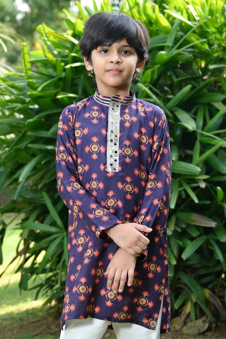 The Plum Bum_Blue Muslin Embroidery Mirror Kurta And Pant Set _Online_at_Aza_Fashions