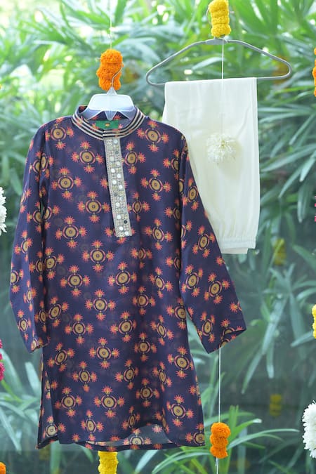 The Plum Bum_Blue Muslin Embroidery Mirror Kurta And Pant Set _at_Aza_Fashions