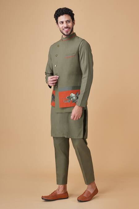 Manish Nagdeo_Green Silk Embroidery Floral Bundi Kurta Set _at_Aza_Fashions