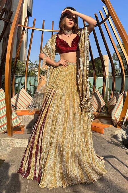 Buy_Etasha By Asha Jain_Gold Velvet, Tissue Embroidery, Metallic Thread Textured Lehenga Blouse Set _Online_at_Aza_Fashions