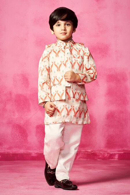 Shop Neha Gursahani White Satin, Linen Mughal Print Bundi And Kurta Set Online at Aza Fashions Shop_Neha Gursahani_White Satin, Linen Mughal Print Bundi And Kurta Set _Online_at_Aza_Fashions