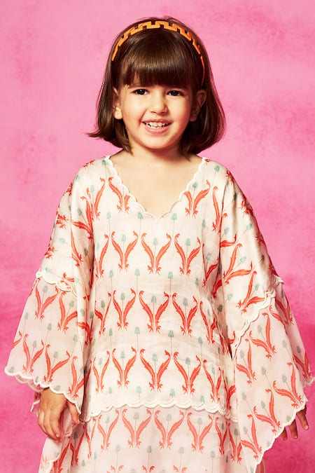 Neha Gursahani White Satin, Linen, Cotton Mughal Print Kaftan Kurta And Pant Set Online at Aza Fashions Neha Gursahani_White Satin, Linen, Cotton Mughal Print Kaftan Kurta And Pant Set _Online_at_Aza_Fashions