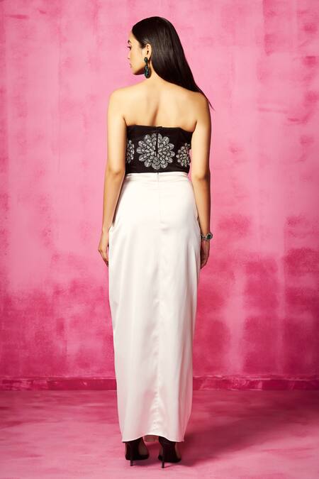 Shop Neha Gursahani Off White Cotton, Silk, Satin Embroidery Bandeau Corset And Pre-draped Skirt Set at Aza Fashions Shop_Neha Gursahani_Off White Cotton, Silk, Satin Embroidery Bandeau Corset And Pre-draped Skirt Set _at_Aza_Fashions