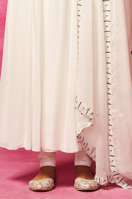 Neha Gursahani_Ivory Georgette, Cotton Embroidery Scoop Neck Yoke Anarkali Churidar Set _Online_at_Aza_Fashions