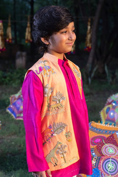 Panchhi By Kanupriya Tibrewala Jungle Embroidered Bundi Kurta Set 