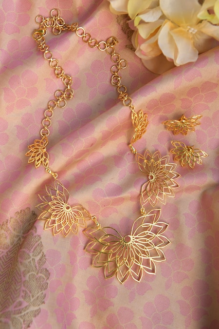 Shop Totapari Gold Plated Embellished Jal Mahal Necklace Set at Aza Fashions Shop_Totapari_Gold Plated Embellished Jal Mahal Necklace Set _at_Aza_Fashions