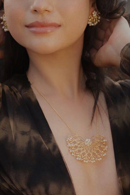 Totapari Gold Plated Pearls Embellished Water Lily Pendant Necklace Set Online at Aza Fashions Totapari_Gold Plated Pearls Embellished Water Lily Pendant Necklace Set _Online_at_Aza_Fashions