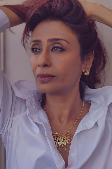 Shop_Totapari_Gold Plated Embellished Floral Pendant Necklace Set _Online_at_Aza_Fashions