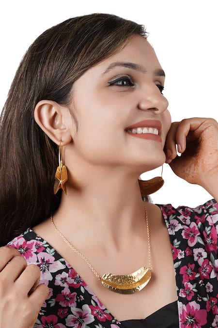 Totapari Gold Plated Over The Moon Pendant Necklace Set 