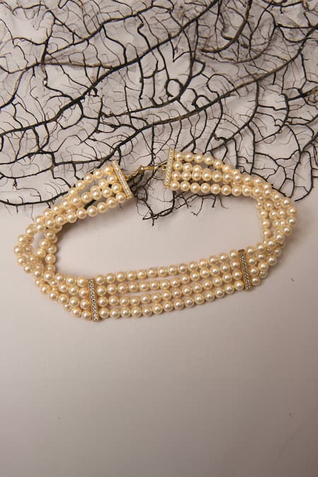 Totapari Beautiful World Pearl Three Layer Choker 
