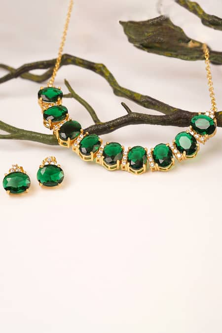 Totapari Hydro Emerald Studded Necklace Set 