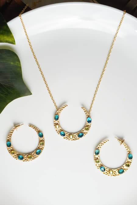 Shop Totapari Gold Plated Paradise On Moon Shaped Pendant Necklace Set at Aza Fashions Shop_Totapari_Gold Plated Paradise On Moon Shaped Pendant Necklace Set _at_Aza_Fashions