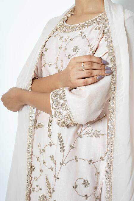 Kameez Green Chanderi, Muslin, Cotton, Organza Floral Vine Gota Work Kurta Palazzo Set at Aza Fashions Kameez_Green Chanderi, Muslin, Cotton, Organza Floral Vine Gota Work Kurta Palazzo Set _at_Aza_Fashions