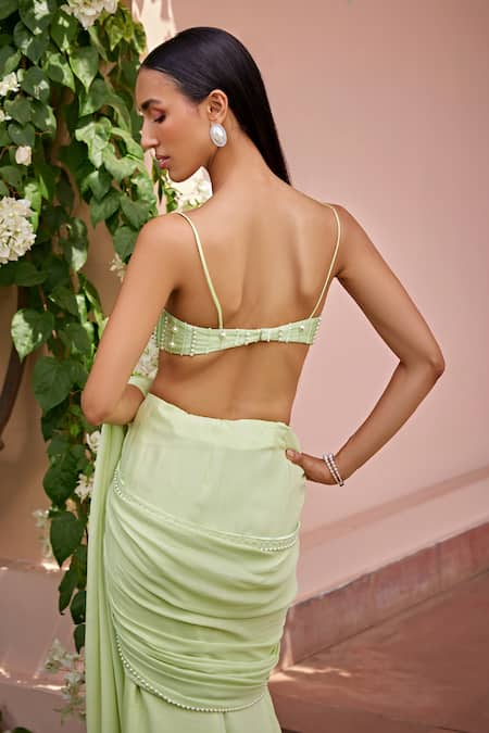 Ohaila Khan_Green Chiffon Pearls Sweetheart Neck Vanya Work Pre-draped Saree With Blouse _Online_at_Aza_Fashions