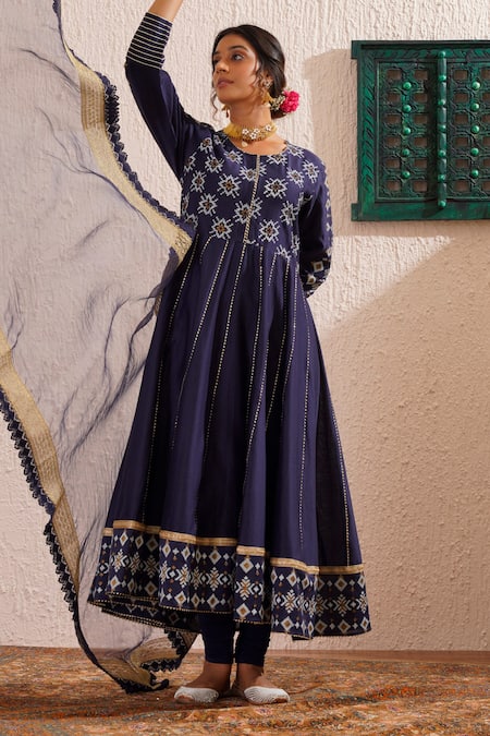 Buy_OMI_Blue Chanderi, Organza Embroidery Round Neck Blossom Block Print Anarkali Set _Online_at_Aza_Fashions