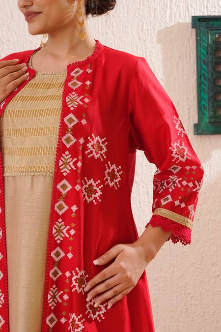 Shop_Omi_Red Chanderi Embroidery Round Neck Floral Block Print Jacket Pant Set _Online_at_Aza_Fashions