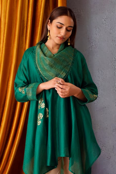 OMI_Green Chanderi Embroidery, Sequins Cowl Neck Floral Patch Tunic _Online_at_Aza_Fashions