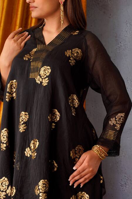 Buy OMI Black Chanderi Sequins V-neck Asymmetric Embroidered Tunic Pant Set Online at Aza Fashions Buy_OMI_Black Chanderi Sequins V-neck Asymmetric Embroidered Tunic Pant Set _Online_at_Aza_Fashions