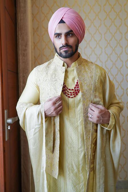 Soniya G Floral Dori Embroidered Bundi Kurta Set