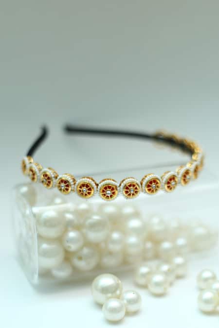 Foot Fuel Gold Beads, Stones Round Embellished Broach Hairband 