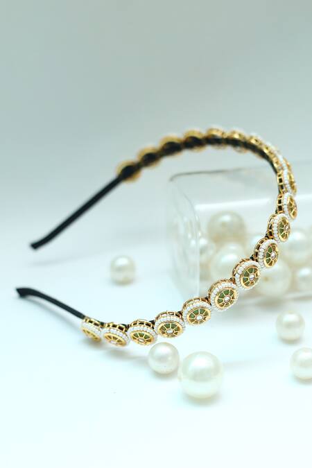 Foot Fuel Gold Beads, Stones Circular Broach Studded Hairband 