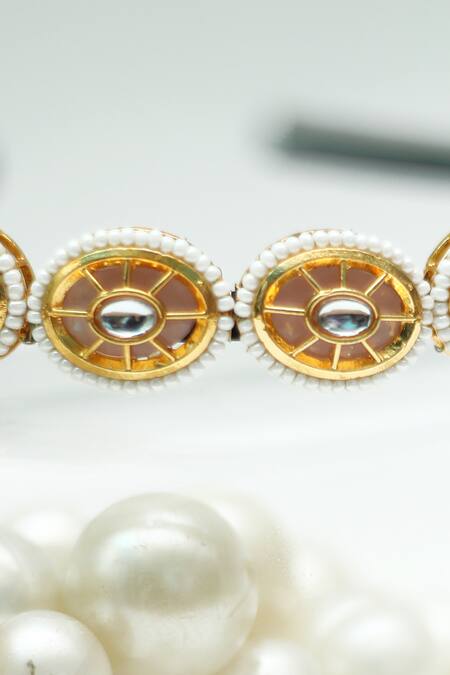 Foot Fuel Gold Beads, Stones Embellished Oval Broach Hairband Online at Aza Fashions Foot Fuel_Gold Beads, Stones Embellished Oval Broach Hairband _Online_at_Aza_Fashions