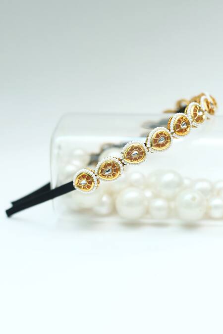 Foot Fuel_Gold Beads, Stones Teardrop Embellished Broach Hairband _Online_at_Aza_Fashions