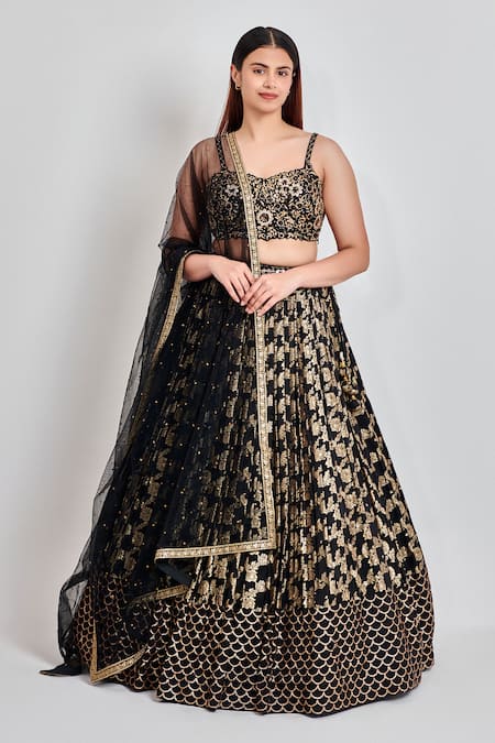 MeenaGurnam Black Jacquard Embroidery Bloom Garden Sweetheart Neck Lehenga Blouse Set 