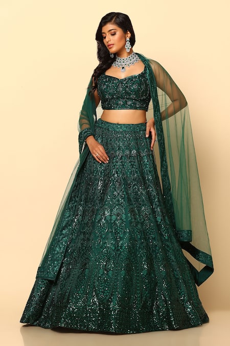Buy_Meenagurnam_Green Net Sequins, Embroidery Sweetheart Neck Lehenga Set _Online_at_Aza_Fashions