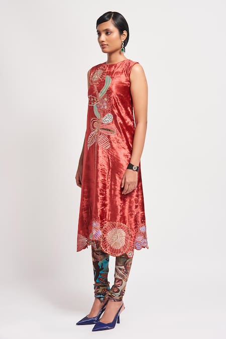 Shop Aisha Rao Red Velvet Sequins Round Neck Imara Embellished Straight Kurta And Churidar Set Online at Aza Fashions Shop_Aisha Rao_Red Velvet Sequins Round Neck Imara Embellished Straight Kurta And Churidar Set _Online_at_Aza_Fashions