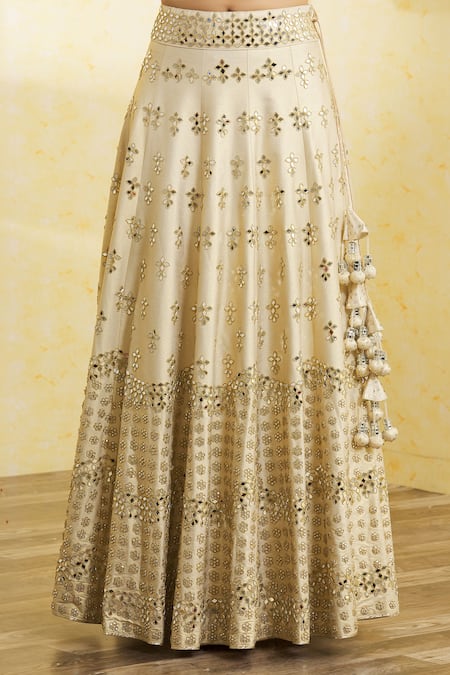 Vandana Sethi Ivory Silk Embroidery, Mirrors V-neck Floral Bridal Lehenga Set at Aza Fashions Vandana Sethi_Ivory Silk Embroidery, Mirrors V-neck Floral Bridal Lehenga Set _at_Aza_Fashions