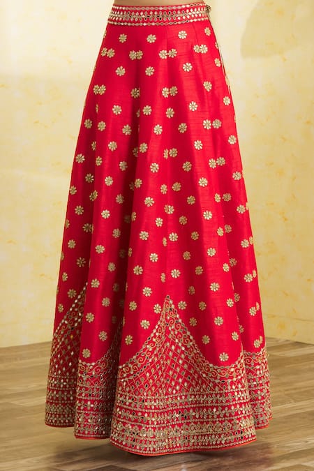 Vandana Sethi_Red Silk Embroidery, Mirrors, Gota Patti Plunge Floral And Bridal Lehenga Set _at_Aza_Fashions