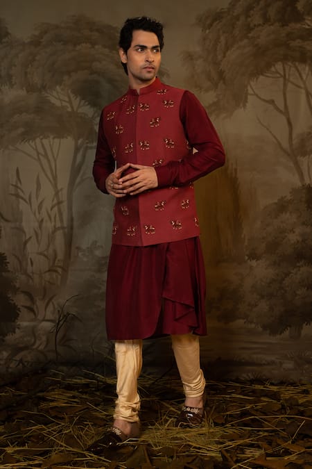 Darshika Menswear Elephant Embroidered Maroon Bundi Set 