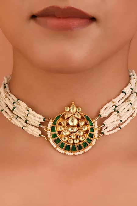 MAISARA JEWELRY Green Geometric Shaped Layered Pendant Choker 