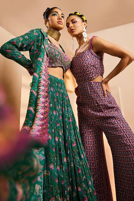 Aneesh Agarwaal_Green Chiffon Beads, Embroidery Sweetheart Neck, Chintz Print Jacket Skirt Set _Online_at_Aza_Fashions