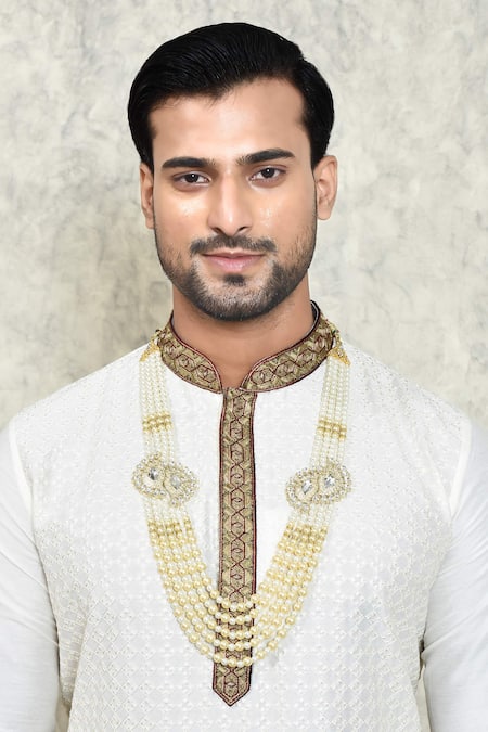 Arihant Rai Sinha Crystal & Pearls Embellished Mala 