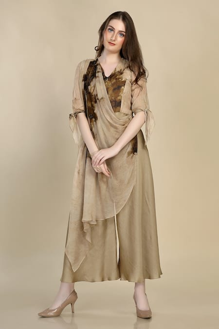 Buy Whimsical By Shica Gold Organza, Satin V-neck Flared Printed Jumpsuit Online at Aza Fashions Buy_Whimsical By Shica_Gold Organza, Satin V-neck Flared Printed Jumpsuit _Online_at_Aza_Fashions
