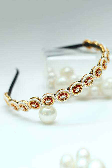 Foot Fuel Gold Beads, Stones Studded Round Broach Hairband 