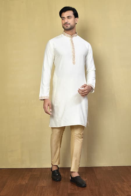 Arihant Rai Sinha Ivory Cotton Embroidery Thread Placement Kurta Set 