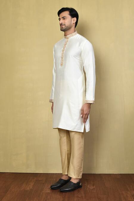 Arihant Rai Sinha_Ivory Cotton Embroidery Thread Placement Kurta Set _at_Aza_Fashions