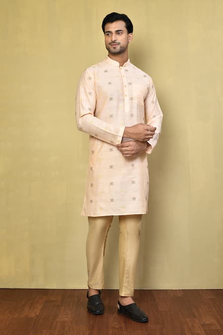 Arihant Rai Sinha Butti Print Kurta With Pyjama 
