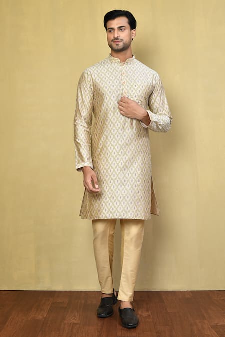 Arihant Rai Sinha Ikat Patterned Kurta With Pyjama 