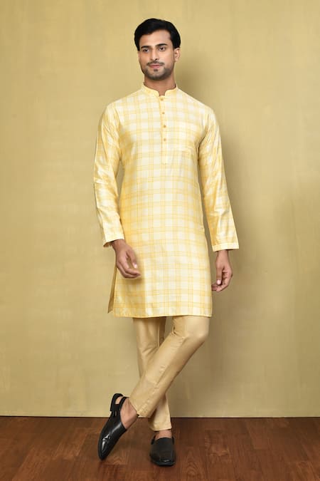 Arihant Rai Sinha Checkered Print Kurta & Pyjama Set 