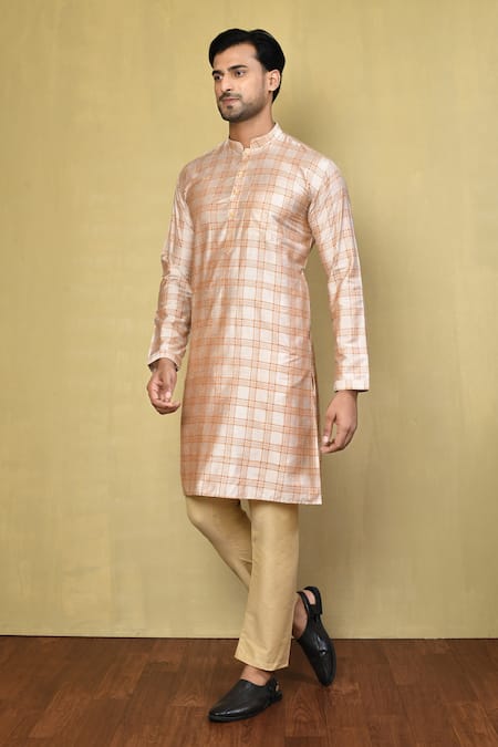 Arihant Rai Sinha Checkered Pattern Kurta & Pyjama Set 