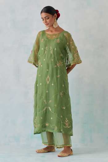 Ikshita Choudhary_Green Chanderi, Tissue Sequins, Beads, Zari, Thread Kurta And Flared Pant Set _Online_at_Aza_Fashions