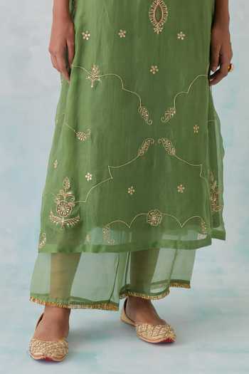Ikshita Choudhary_Green Chanderi, Tissue Sequins, Beads, Zari, Thread Kurta And Flared Pant Set _at_Aza_Fashions