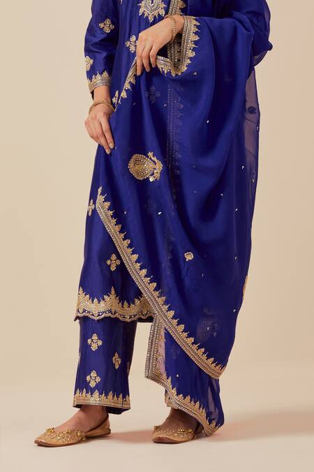 Buy Ikshita Choudhary Blue Chanderi Silk, Tissue Embroidery, Sequins, Beads Split V-neck Kurta Set Buy_Ikshita Choudhary_Blue Chanderi Silk, Tissue Embroidery, Sequins, Beads Split V-neck Kurta Set