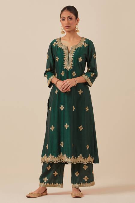Ikshita Choudhary_Green Chanderi Silk, Tissue, Organza Beads, Sequins, Cut Work, Floral Kurta Set _Online_at_Aza_Fashions
